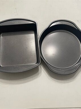 Baking pans 2